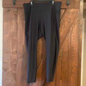 Plus Size Old Navy Active High Waisted Elevate Leggings w/ Pockets Size 3X